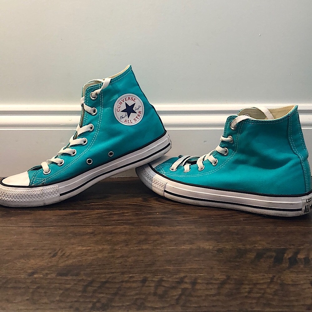Teal green converse size 8 unisex
